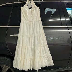 White sun / halter dress.  Worn 1-2 times only. Size 4. Fully lined.